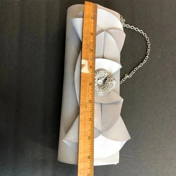 VTG Y2K Lulu Townsend Silver Gray Formal Purse Crossbody bag Special Occasion - Picture 4 of 7